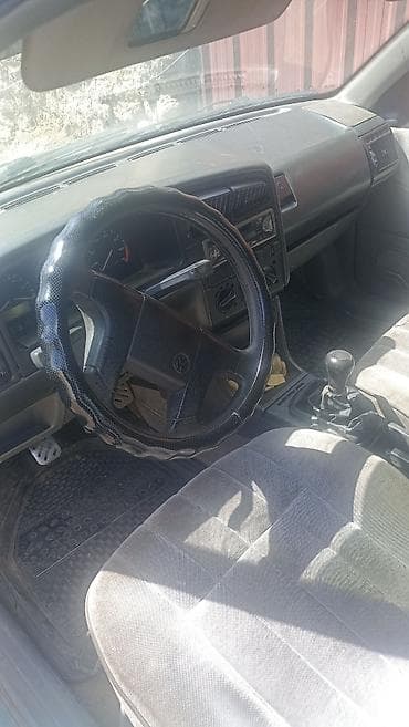 Унаа сатуу: Volkswagen Pointer: 1991 г., 1.8 л, Кол менен иштөөчү, Бензин, Седан — 5