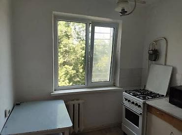 3 комнаты, 58 м², 104 серия, 4 этаж, Косметический ремонт — 6