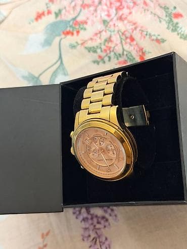 Аксессуары: Золотистые наручные часы Michael Kors Часы в отличном состоянии — 1