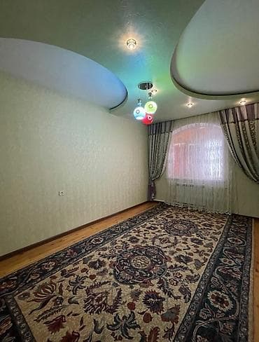 жилой модуль: Просторный двухсветный зал с галереей и колоннами в классическом — 4