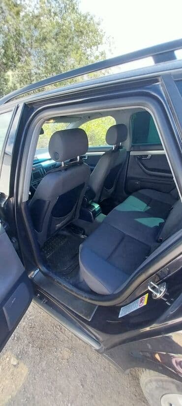 машина кузов: Audi A4: 2002 г., 2.4 л, Вариатор, Бензин, Универсал — 6