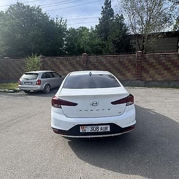 Продажа авто: Hyundai Avante: 2019 г., 1.6 л, Автомат, Бензин — 10