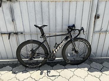 down hill: Шоссейный велосипед, Рама L (172 - 185 см), Новый — 1