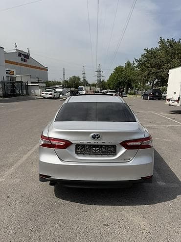 таёта 30: Toyota Camry: 2018 г., 2.5 л, Гибрид, Седан — 5