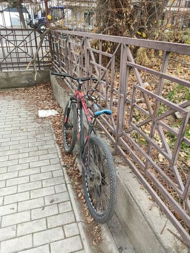 купить трехколесный велосипед: Велосипед взрослый, в комплекте дорогой трос с кодом, из минусов — 2