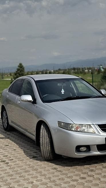 бампер w211: Honda Accord: 2003 г., 2 л, Автомат, Газ, Седан — 4
