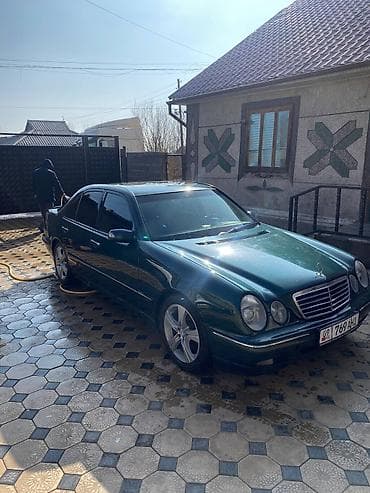 audi a4: Mercedes-Benz E-Class: 2000 г. — 2