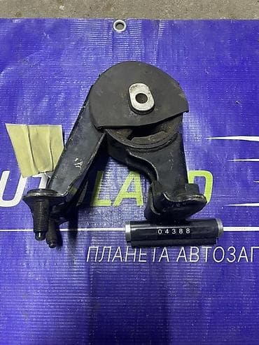 00: Подушка мотора Toyota 2009 г., Б/у, Оригинал, Япония — 1