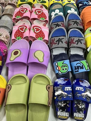 Балдардын кийим-кечелери жана бут кийимдери: Шлепанцы детские и взрослые как раз к сезону Успейте купить всего — 3