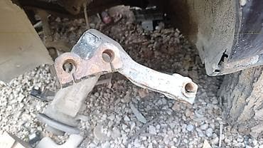 реставрация шаровые: Балка задней подвески (поворотный кулак/цапфа) Audi. A4 - — 3