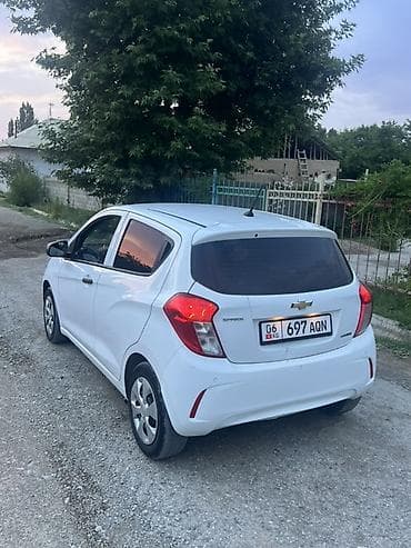 Транспорт: Chevrolet Spark: 2019 г., 1 л, Вариатор, Бензин, Хэтчбэк — 8
