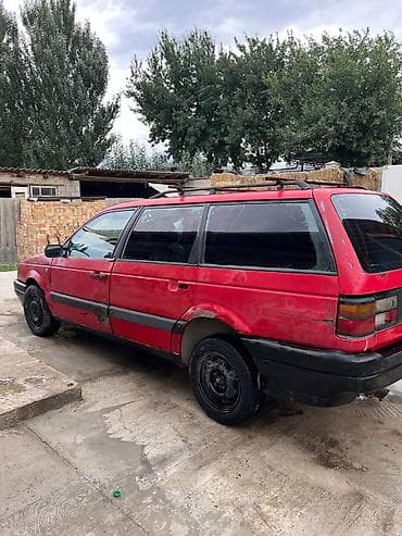 Volkswagen Passat Variant: 1988 г., 1.8 л, Кол менен иштөөчү, Бензин, Универсал — 4