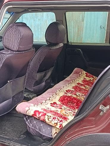 колони: Volkswagen Golf Variant: 1995 г., 1.8 л, Ручные, Универсал — 4