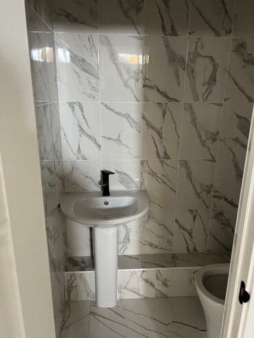 продаю офис 107 м² с ремонтом с мебелью административное здание 1 этаж: Продаю Магазин В жилом доме, 112 м², Свежий ремонт, Отдельный вход, 1 этаж — 10