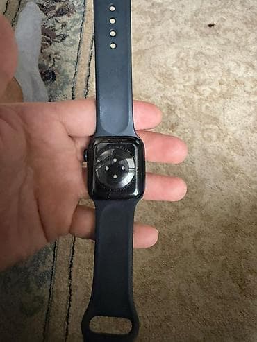se 44: Apple Watch (8 серия), состояние новое, корпус темный, размер экрана — 4