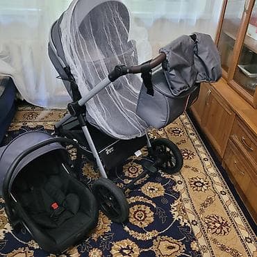 Детская коляска 3 в 1 (люлька + прогулочный блок + автолюлька) -