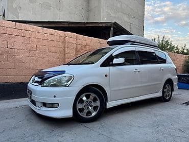 mini jack: Toyota Ipsum: 2002 г., 2.4 л, Автомат, Газ, Минивэн — 1