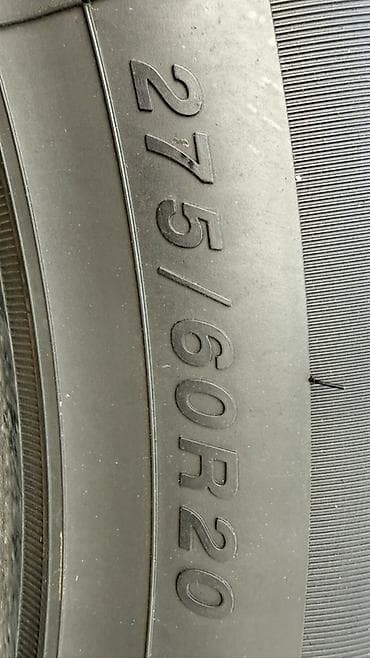 100 с4: Комплект из 4 зимних шин без шипов. - Размер: 275/60 R20 (маркировка — 4