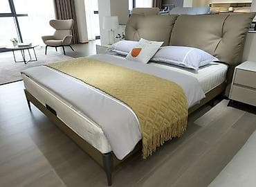 Двуспальная кровать с мягким высоким изголовьем - Размер