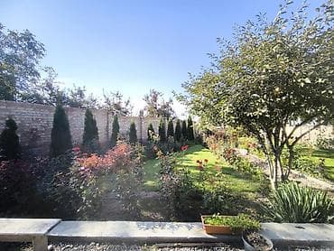 отель в бишкек: Продается ухоженная усадьба с двумя домами и плодоносящим садом в — 6