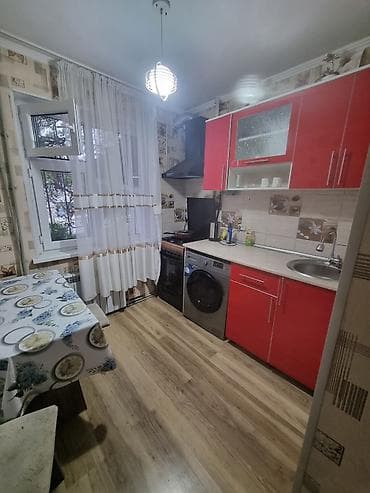 дом карпинка: 1 комнатная квартира
Ош шаары, Дом быта — 3