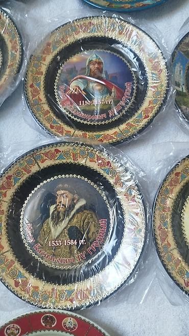 деревянные вешалки для одежды бишкек: Коллекционные декоративные тарелки с портретами исторических деятелей — 2