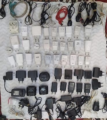 samsung buds plus: Продаю разное электроника и аксессуаров. Состав: - Проводные — 2