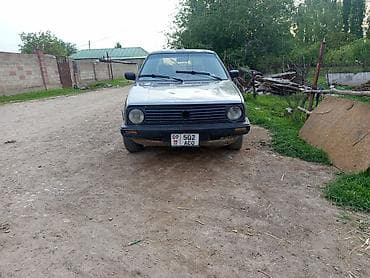 Volkswagen Golf: 1991 г., 1.8 л, Механика, Бензин, Хэтчбэк