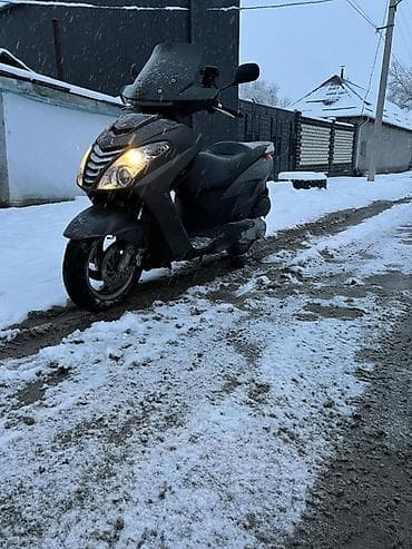 mazda demio: Продаю Скутер не Китай итальянский жидкостное охлаждение инжектор — 2