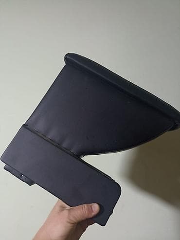 Подлокотник Honda, цвет - Черный, Б/у, Самовывоз