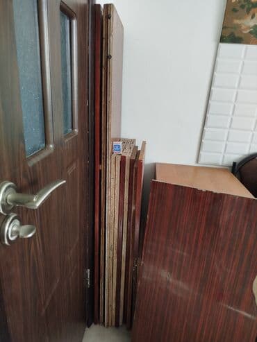 ХДФ: Ламинированные доски с румынск. стенки: все за 1300 с. 4 шт.: 1,5 м* — 1