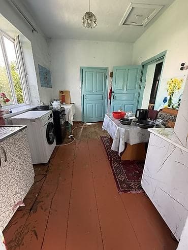 3 3: 🏡 Продаётся дом в г. Каракол! 📍 Адрес: ул. Московская, угловой — 6