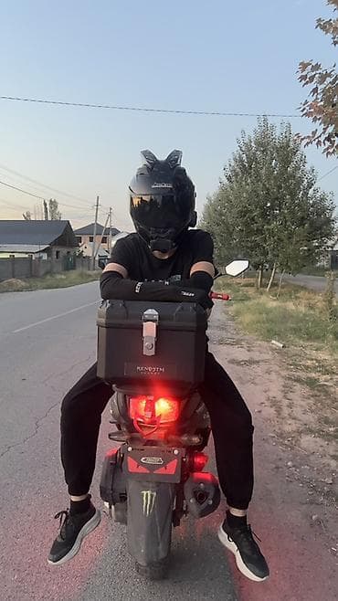 Мотошлем