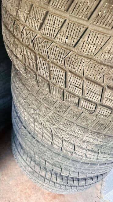 автомобильные шины для внедорожников: Шины 285 / 60 / R 18, Зима, Б/у, Комплект, Внедорожные (АТ/МТ), Корея, Roadstone — 3