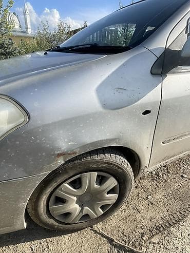 smart tag: Toyota Raum: 2005 г., 1.5 л, Автомат, Бензин, Минивэн — 5