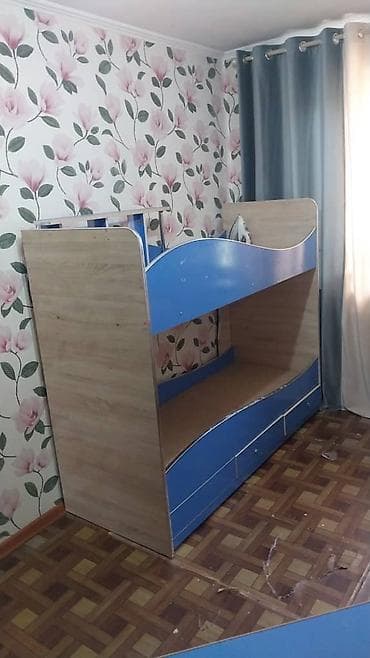 буу мебели: Двухъярусная детская кровать, Б/у, МДФ, цвет - Голубой — 1