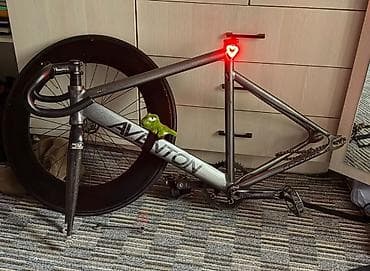 фикс aventon: Шоссейный велосипед, Рама S (145 - 165 см), Б/у — 1