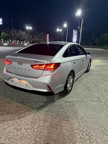 Hyundai Sonata: 2019 г., 2 л, Автомат, Бензин, Седан