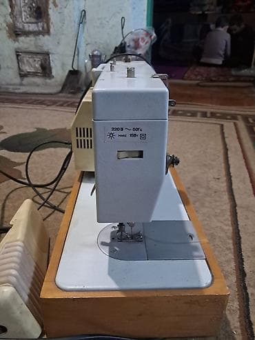 Тигүүчү машиналар: Тигүүчү машина Chayka, Электромеханикалык — 2