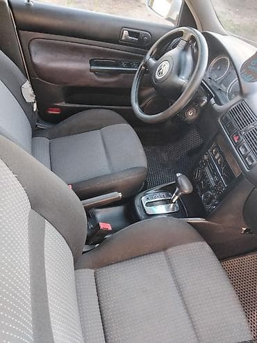 colf 2: Volkswagen Golf Variant: 2003 г., 1.6 л, Автомат, Бензин, Универсал — 9