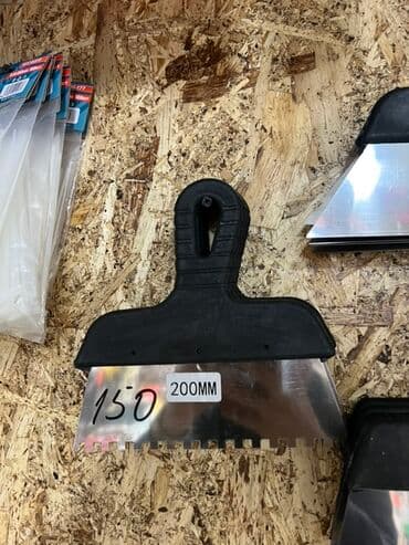 резинку: Удобный зубчатый шпатель с шириной рабочей поверхности 200 мм — 2