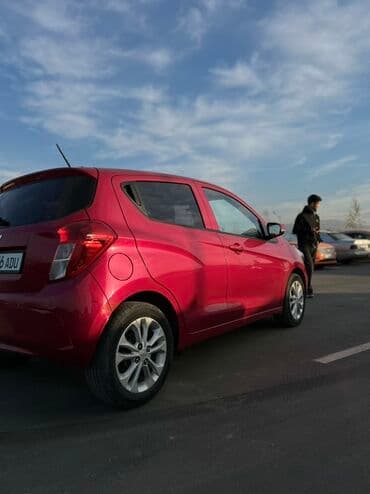 продаю авто с последующим выкупом: Chevrolet Spark: 2019 г., 1 л, Вариатор, Бензиновая, Хэтчбэк — 4