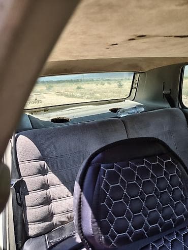 Volkswagen Golf: 1993 г., 1.8 л, Механика, Бензин, Хэтчбэк — 6