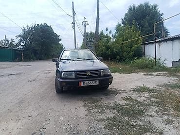 Транспорт: Volkswagen Vento: 1993 г., Седан — 1