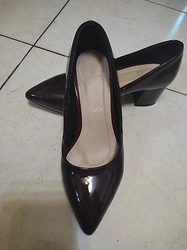 Сабо: Продаю туфли, женские. 34 размер. Лакированные. Цвет тёмный бордо — 6