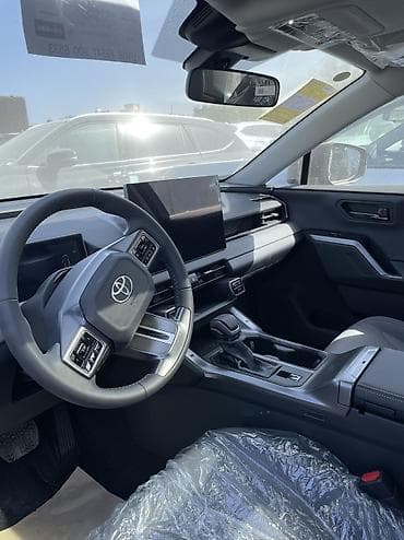 zimmer e9 pro: Toyota RAV4: 2026 г., 2 л, Автомат, Бензин, Кроссовер — 5