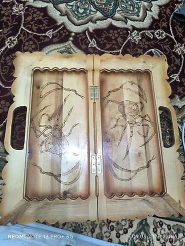 бинокль nikon: Резная деревянная доска 2-в-1: нарды и шахматы/шашки. - Материал — 6