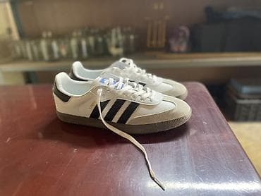 Личные вещи: Кроссовки Adidas Samba - Классическая модель с фирменными тремя — 2