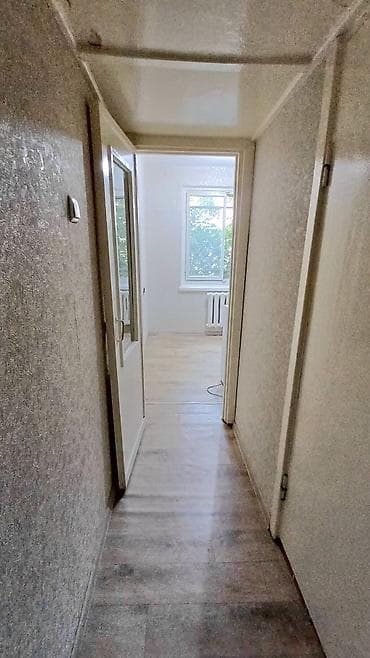 104: 1 комната, 32 м², 104 серия, 1 этаж, Старый ремонт — 5