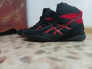 Мужские кроссовки, 42, Asics, Новый, цвет - Черный, Платная доставка